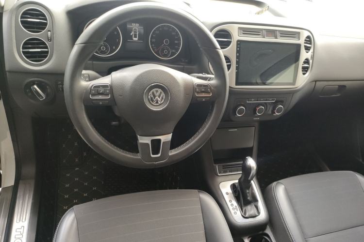 Used Volkswagen Tiguan L 2016 280TSI Automatic Two-Wheel-Drive Silk Road Style Edition