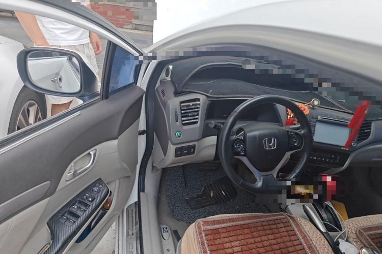 Used Honda Civic 2013 10th Anniversary 1.8L Automatic Luxury Edition Interior 3