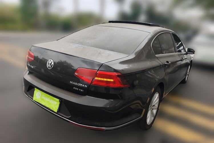 Used Volkswagen Magotan 2017 330TSI DSG Leading Model Rear Right 45 Deg