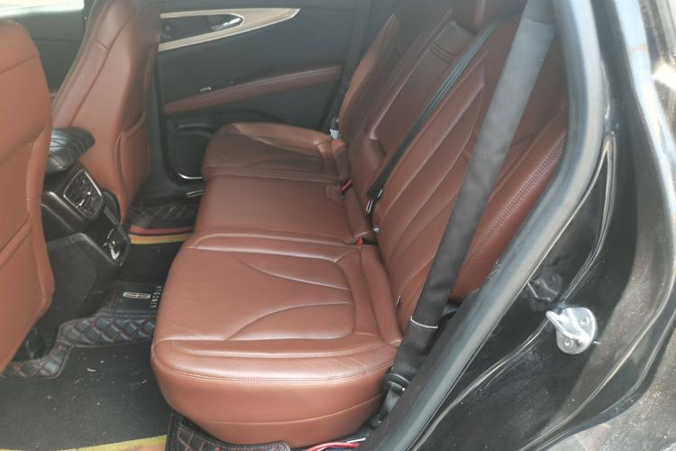 Used Lincoln MKX 2015 2.0T Two-Wheel Drive Deluxe Edition
