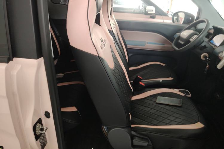 Used Chery QQ Ice Cream 2022 170km Sundae Phosphate Lithium-Ion