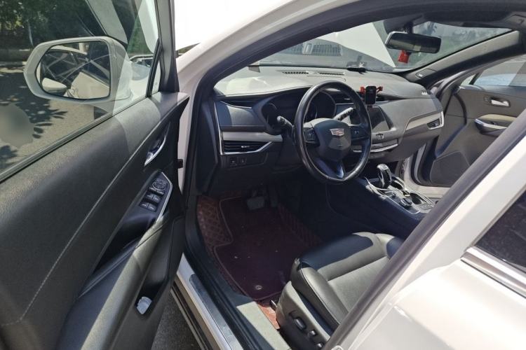 Used Cadillac XT4 2018 28T Two-Wheel Drive Leading Sport Model