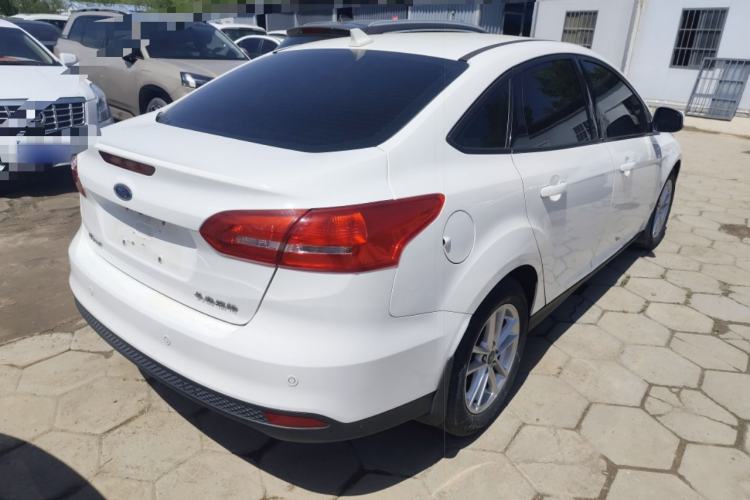 Used Ford Focus 2018 Sedan Classic 1.6L Automatic Trendy SmartDrive Edition Rear Right 45 Deg