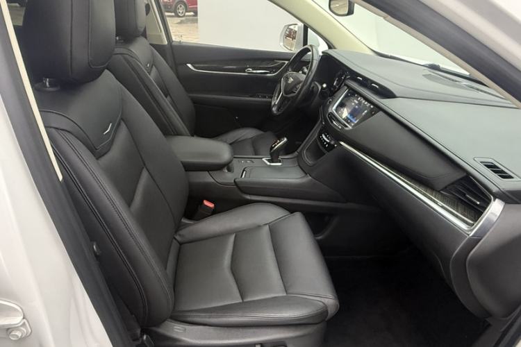 Used Cadillac XT5 2016 25T Luxury Model