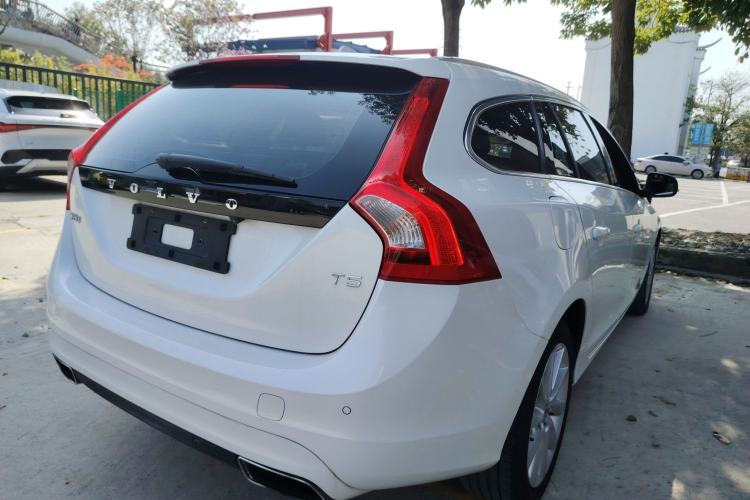 Used Volvo V60 2016 T5 Zhiyi Edition