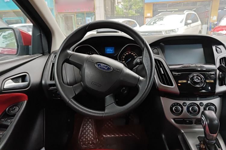 Used Ford Focus 2012 Hatchback 1.6L Automatic Comfort Model
