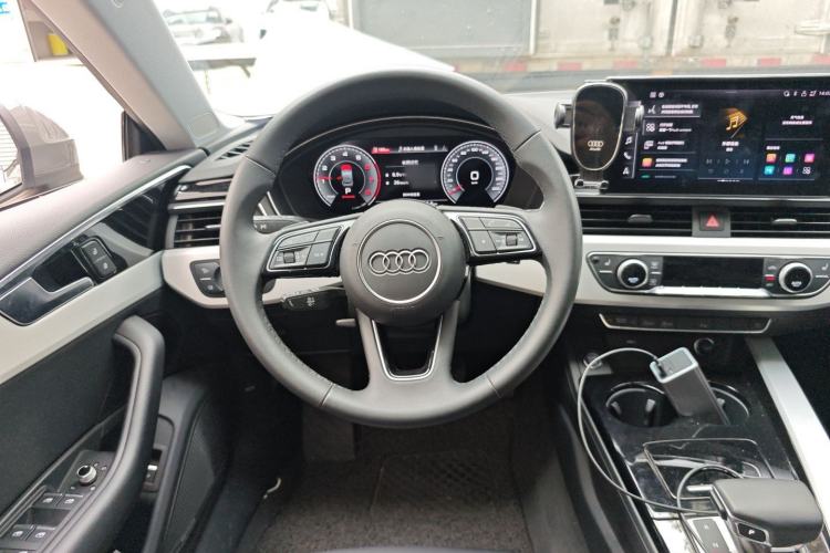 Used Audi A5 2023 Sportback 40 TFSI quattro Luxury Dynamic Edition Steering Wheel