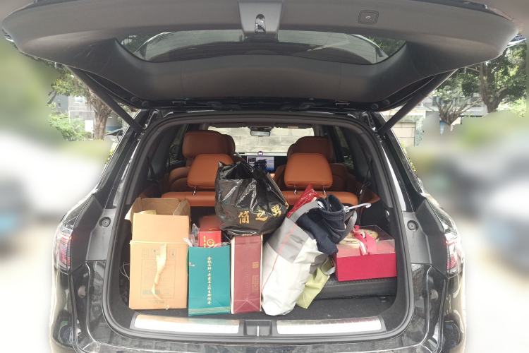 Used Hima AITO M8 2025 Extended-Range Max+ Version 53.4 kWh 6-Seater Edition Trunk