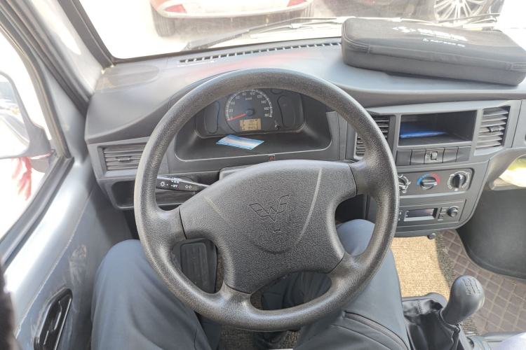 Used Wuling Zhiguang Small Truck 2020 1.2L Double Cab