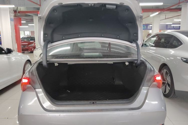 Used Toyota Avalon 2019 2.5L Touring Premium Version China VI Standard