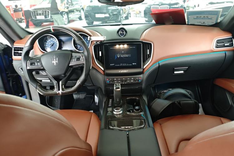 Used Maserati Ghibli 2019 3.0T Standard Version China VI Center Console