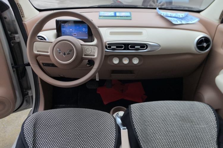 Used Wuling Hongguang MINIEV 2025 Four-Door Version Advanced Edition
