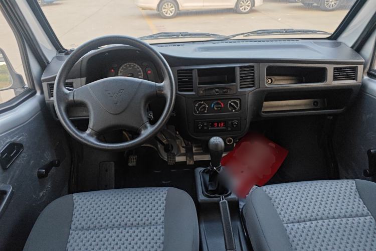 Used Wuling Zhiguang 2019 1.2L Van Utility Model 5-Seater
