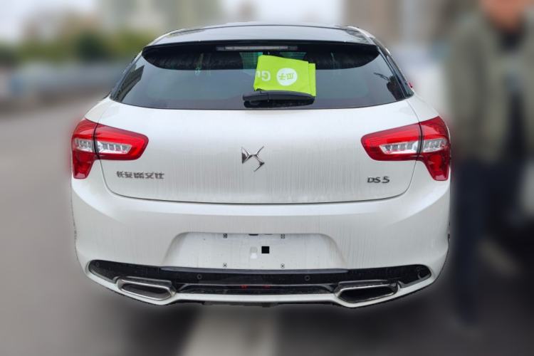 Used DS 5 2014 1.6T Luxury Edition THP160