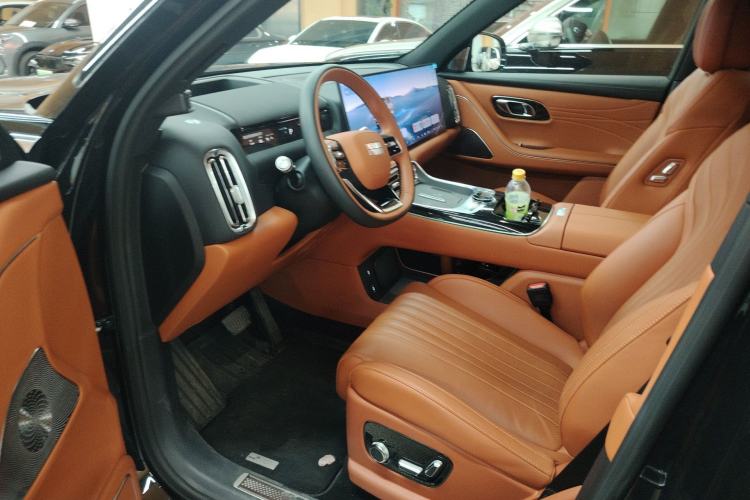 Used Geely Galaxy M9 2025 Model 210km Four-Wheel-Drive Leading Edition
