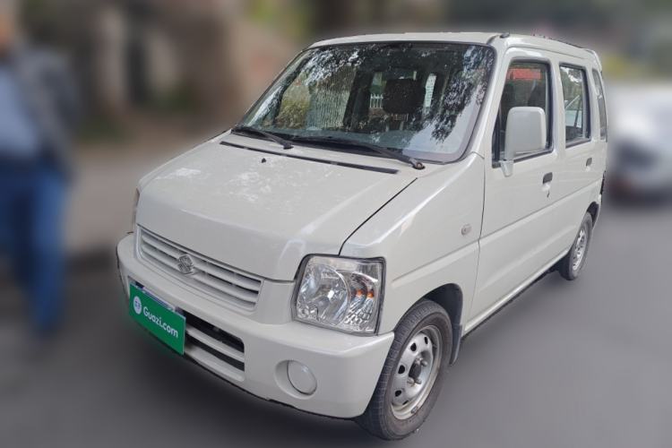 Used Suzuki Wagon R 2013 Venture Edition 1.0L Manual - Practical Model 3