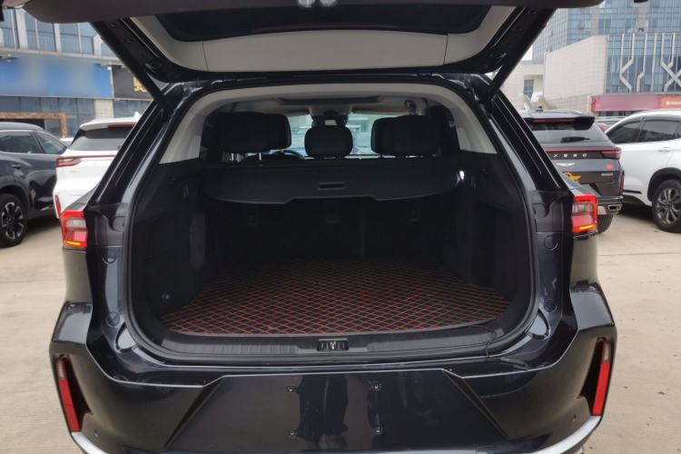 Used EXEED Lingyun 2023 400T Two-Wheel-Drive Star Prestige Edition Trunk