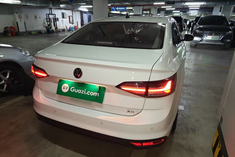 Used Volkswagen Lavida 2023 New Sharp 1.5L Automatic Excellent New Edition
