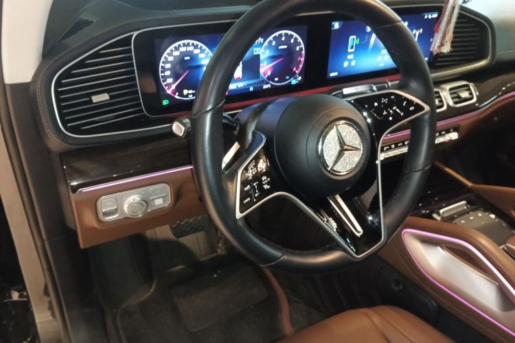 Used Mercedes-Benz GLE 2024 Refreshed GLE 350 4MATIC Stylish Edition Steering Wheel