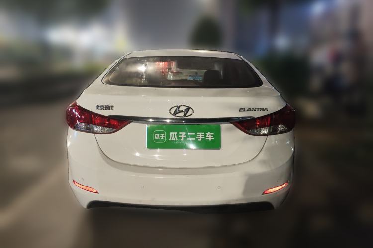 Used Hyundai Elantra (5th Generation / Langdong) 2015 1.6L Automatic Fashion Model Exterior 4
