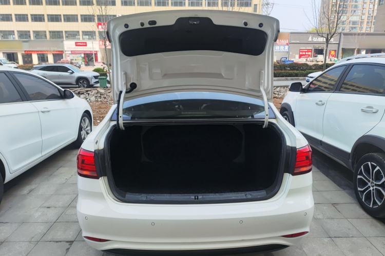 Used Volkswagen Lavida 2019 Lavida Start 1.5L Manual Fashion Edition China VI Standard