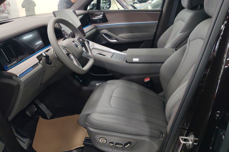 Used Denza N9 2026 Model Flagship Edition