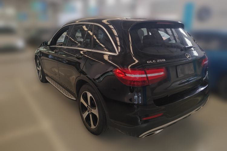 Used Mercedes-Benz GLC 2018 GLC 260 4MATIC Luxury Model Rear Left 45 Deg