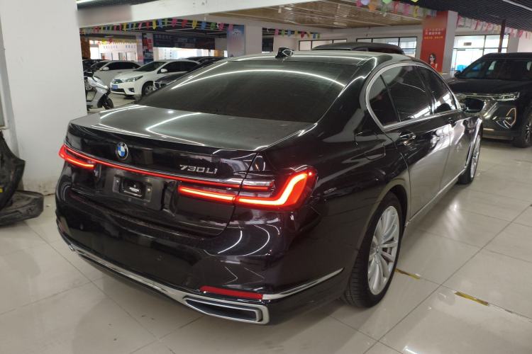 Used BMW 7 Series 2021 730Li Luxury Package Rear Right 45 Deg