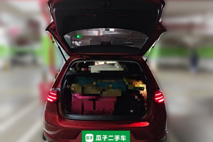 Used Volkswagen Golf 2018 230TSI Automatic Luxury Version
