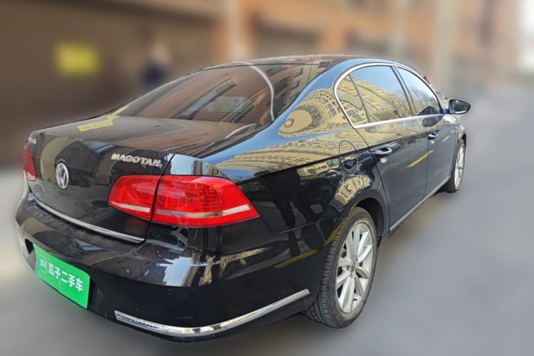 Used Volkswagen Magotan 2012 Facelift 2.0 TSI Prestige Model Rear Right 45 Deg