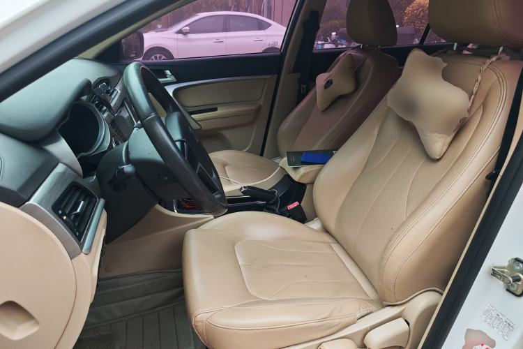 Used Geely Auto Emgrand 2016 Sedan 1.5L Manual Luxury Model