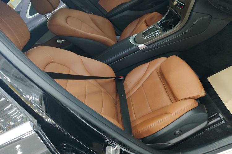 Used Mercedes-Benz GLC 2020 Facelifted GLC 260 L 4MATIC Dynamic Edition Right Front Seat