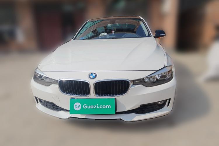 Used BMW 3 Series 2015 320i Active Edition
