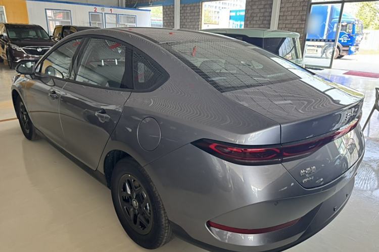 Used BYD Qin PLUS 2025 DM-i Smart Drive 55KM Leading Model