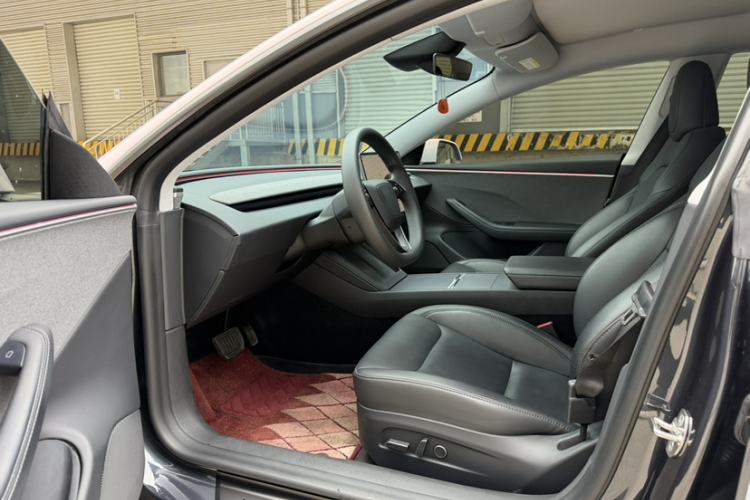 Used Tesla Model 3 2023 Rear-Wheel-Drive Version