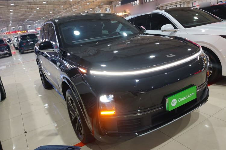 Used Li Auto L8 2023 Pro Model
