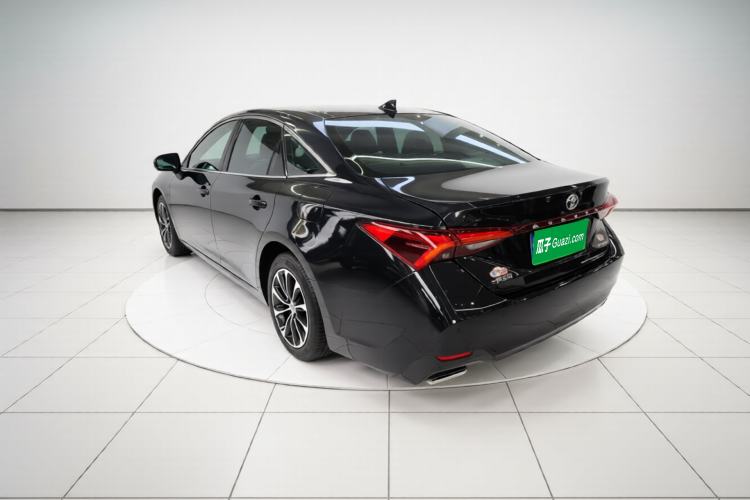 Used Toyota Avalon 2023 2.0L Premium Edition Exterior 2