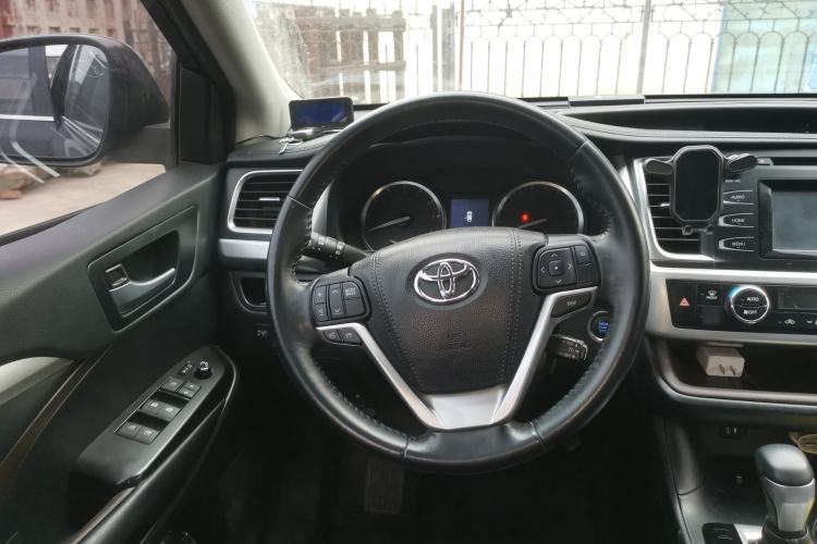 Used Toyota Highlander 2015 2.0T Four-Wheel Drive Luxury Edition 7-Seater
