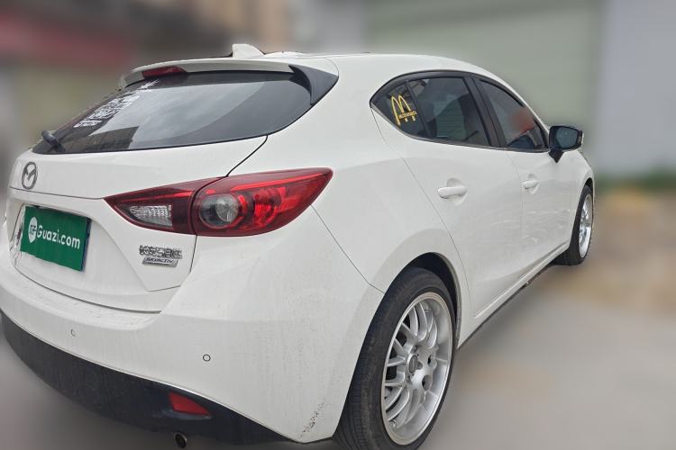 Used Mazda 3 Axela 2014 Hatchback 2.0L Automatic Flagship Model