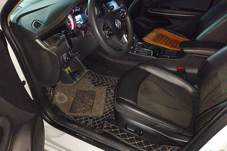 Used Buick Verano 2015 Sedan 20T Dual-Clutch Elite Model Left Front Seat