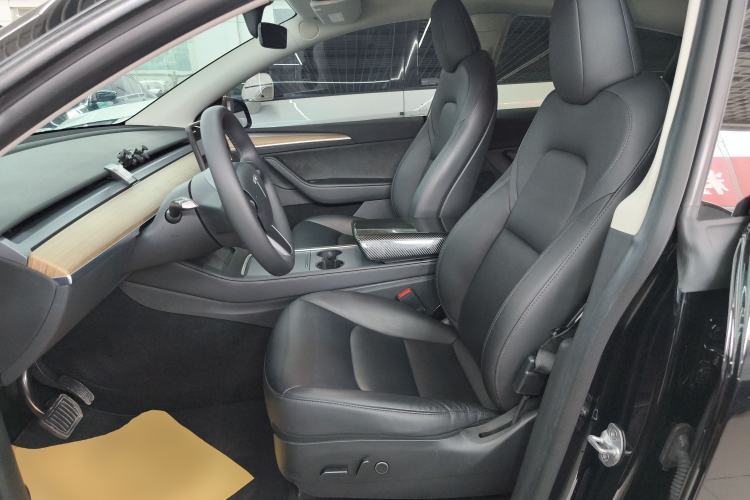 Used Tesla Model Y 2022 Rear-Wheel-Drive Version
