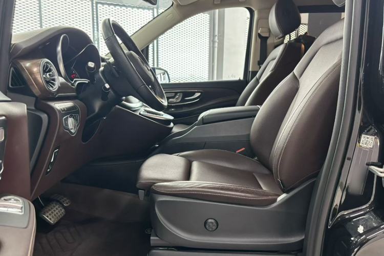 Used Mercedes-Benz V-Class 2022 V 260 L Long Wheelbase Prestige Edition