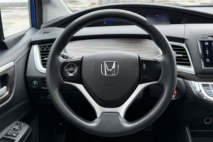 Used Honda Jade 2017 1.8L automatic Comfort version 5 seats
