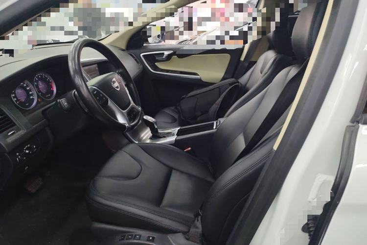 Used Volvo XC60 2013 T5 Comfort Edition
