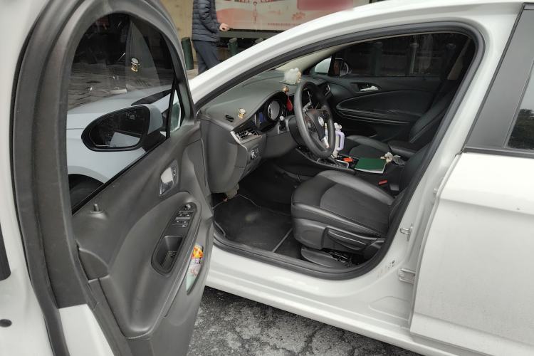 Used Buick Verano 2017 Sedan 20T Dual-Clutch Leading Model