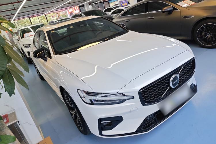 Used Volvo S60 2025 B5 Zhiya Sport Edition