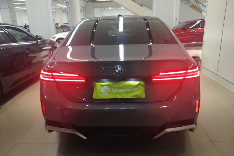 Used BMW 5 Series 2024 530Li Leading Model M Sport Package