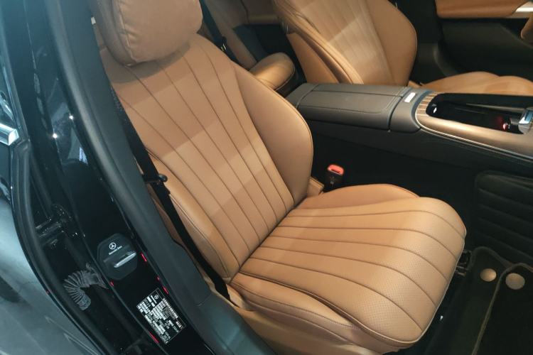 Used Mercedes-Benz E-Class New Energy 2024 E 350 e L Plug-in Hybrid Sedan
