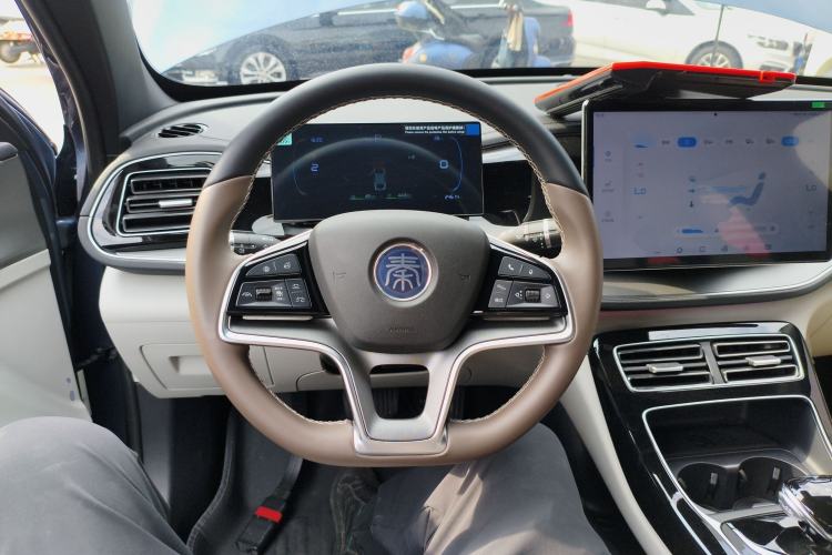 Used BYD Qin PLUS 2024 HONOR Edition DM-i 120KM Excellence Model Steering Wheel