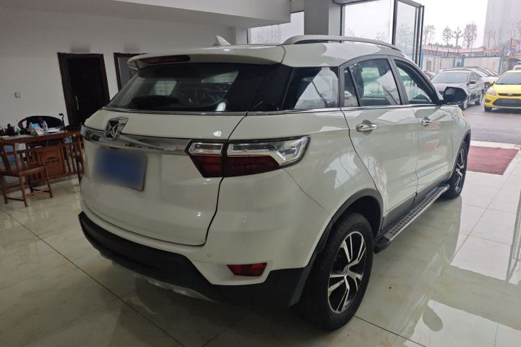 Used JMC Yusheng S330 2016 1.5L GTDi Automatic Two-Wheel Drive Prestige Edition